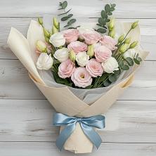 Букет цветов из:  Лизиантусы в Балтийске