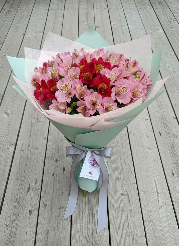 Букет цветов из: Альстромерии в Балтийске