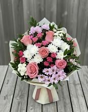 Букет цветов из:  Альстромерии, Гвоздики, Розы и Хризантемы в Балтийске