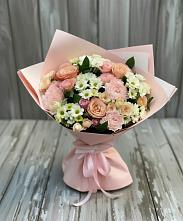 Букет цветов из:  Гвоздики, Розы и Хризантемы в Балтийске