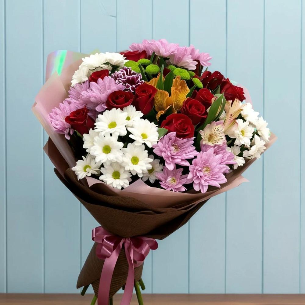 Букет цветов из: Розы, Хризантемы и Альстромерии в Балтийске